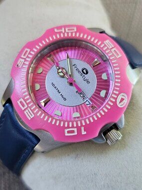 Freestyle Ladies Wristwatch Pink Case Date/Day Calendar Analog Quartz Watch